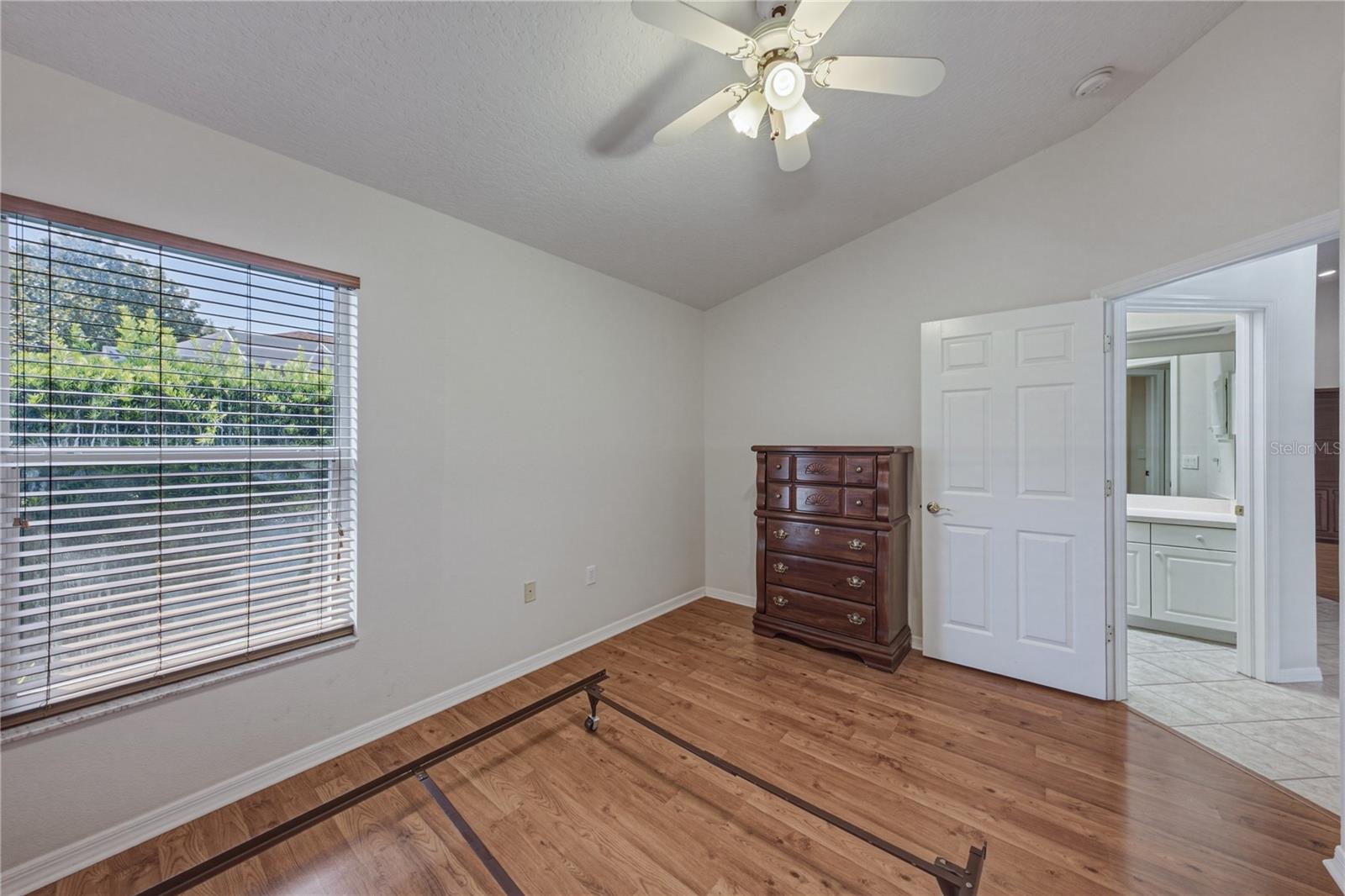 6232 HUNTINGTON DR — photo 40