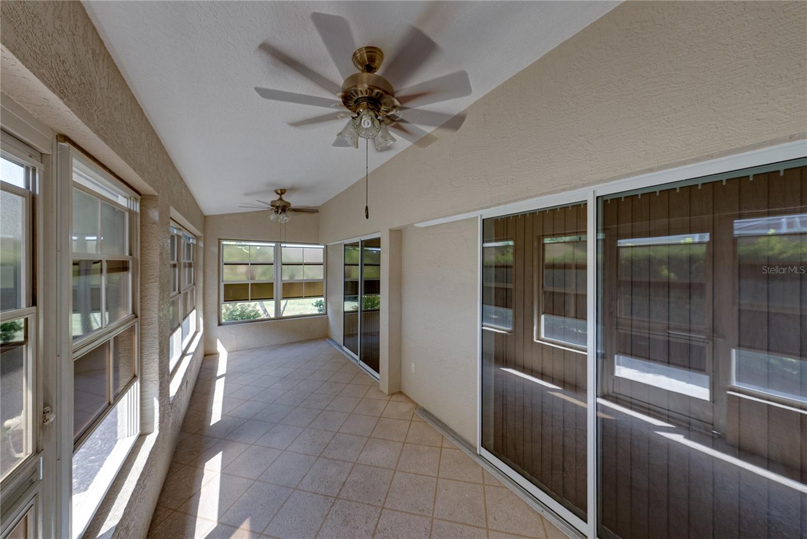 6232 HUNTINGTON DR — photo 49