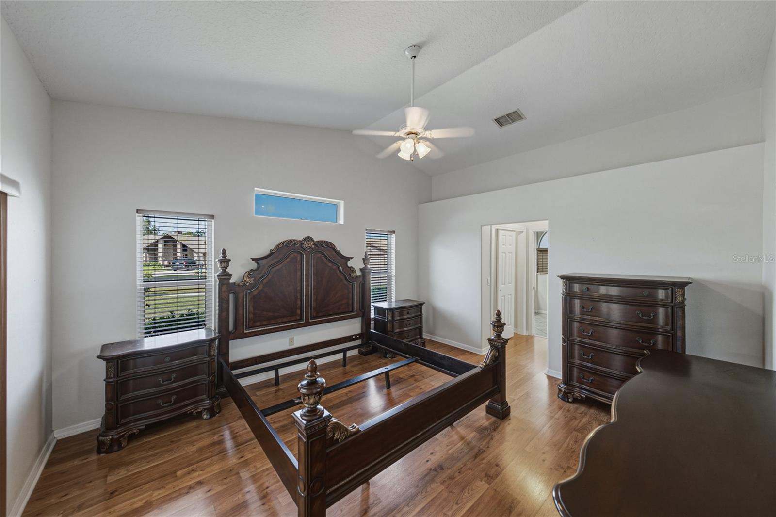 6232 HUNTINGTON DR — photo 27