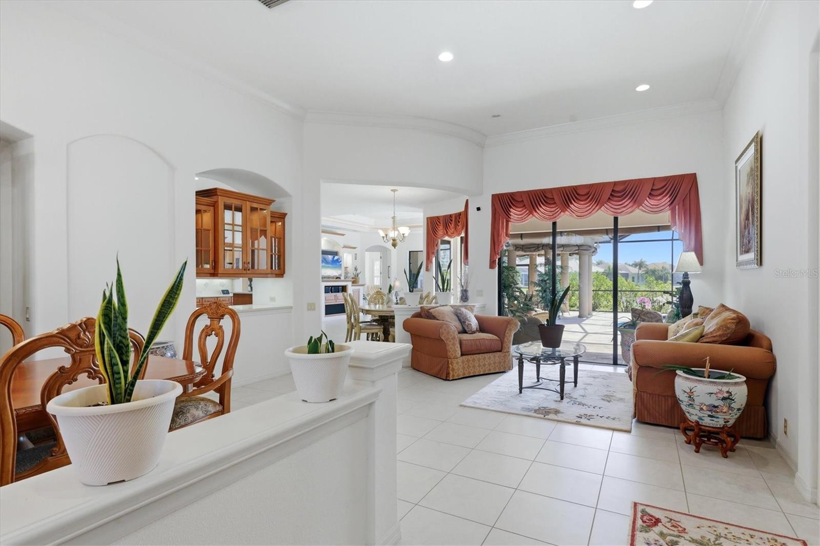 815 TROPEZ LN — photo 9