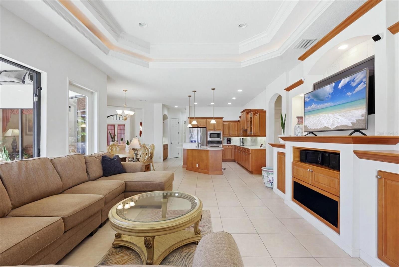 815 TROPEZ LN — photo 24