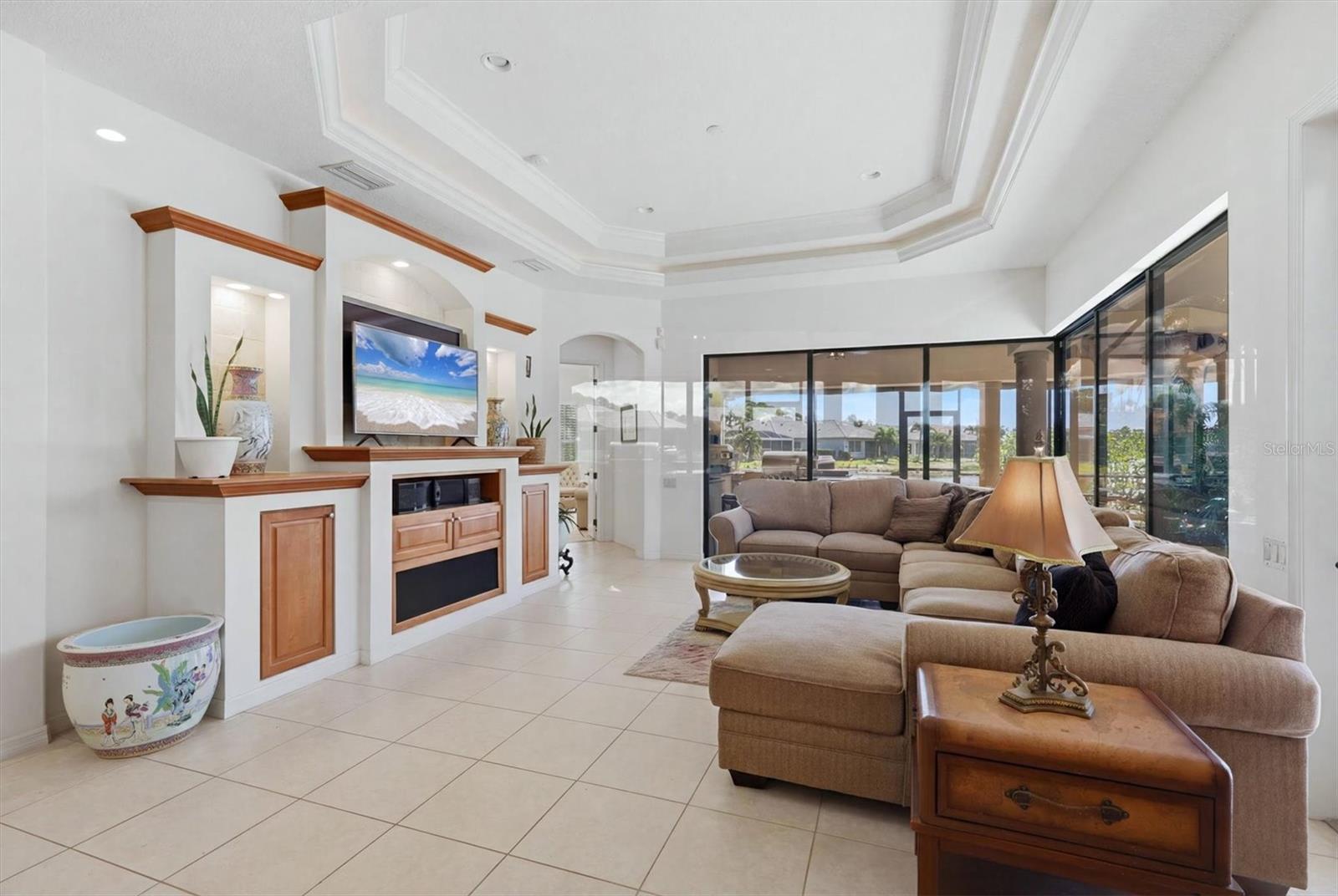 815 TROPEZ LN — photo 21