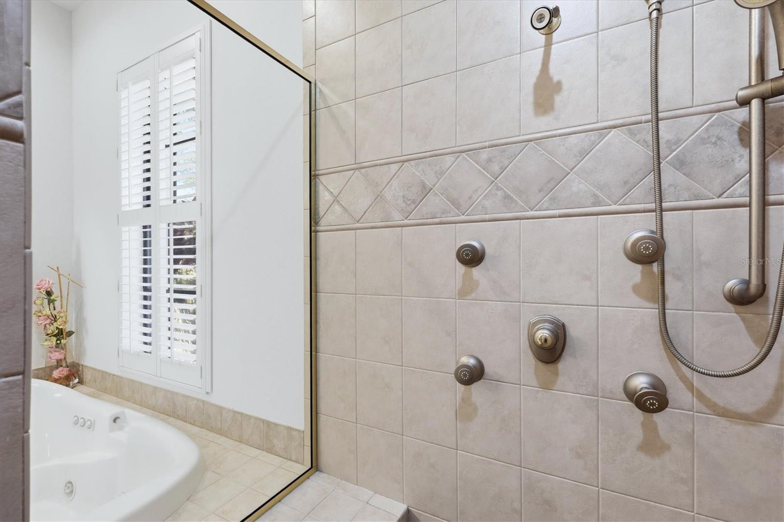 815 TROPEZ LN — photo 30