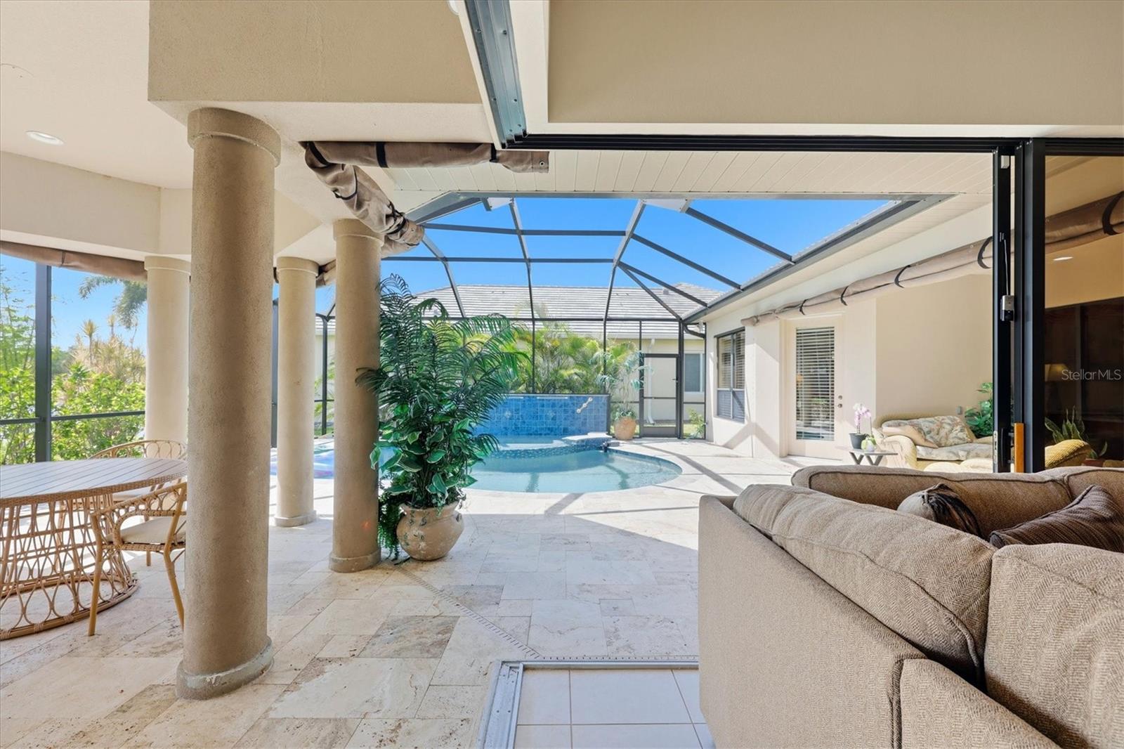 815 TROPEZ LN — photo 43