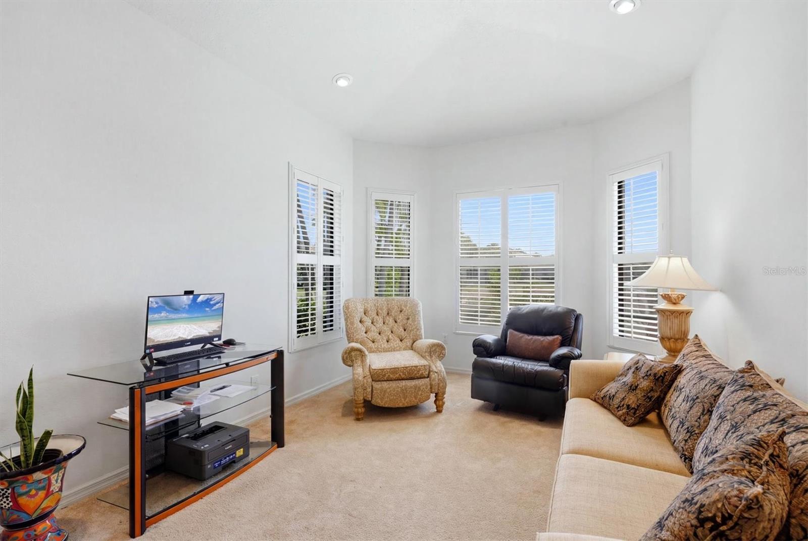 815 TROPEZ LN — photo 38