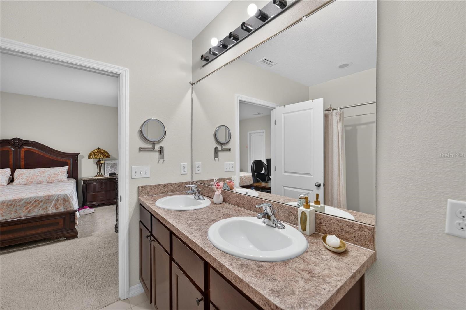 12925 SHADY FERN LN — photo 27