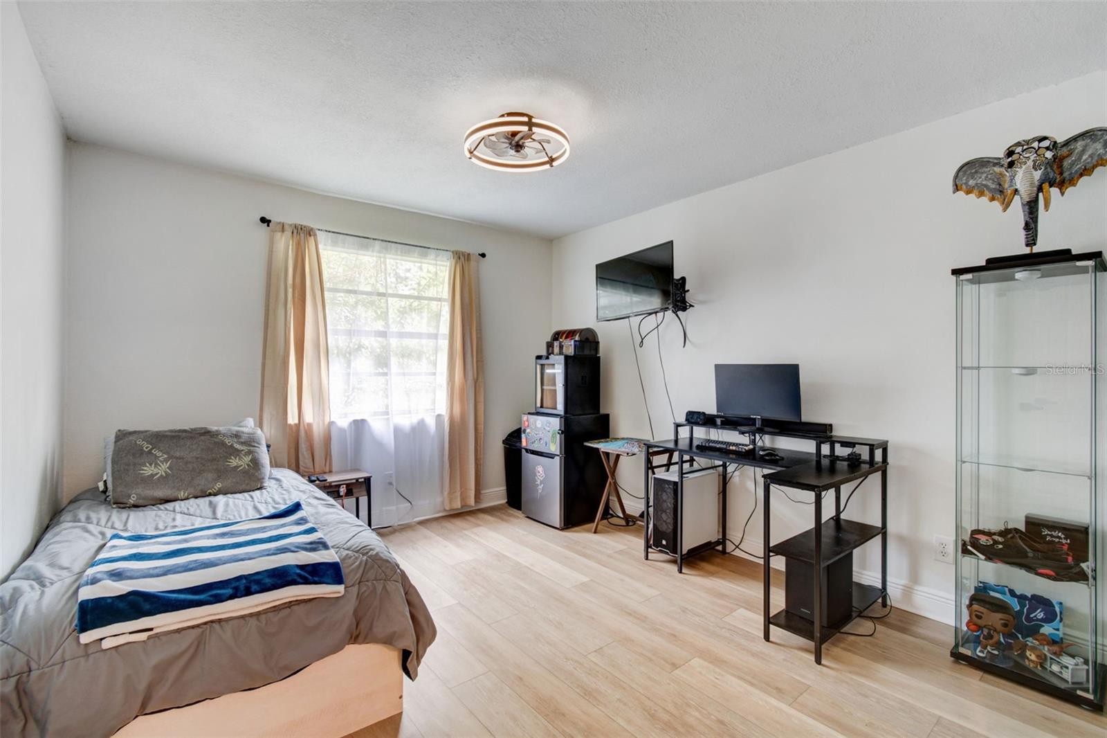 22408 SHORESIDE DR — photo 37