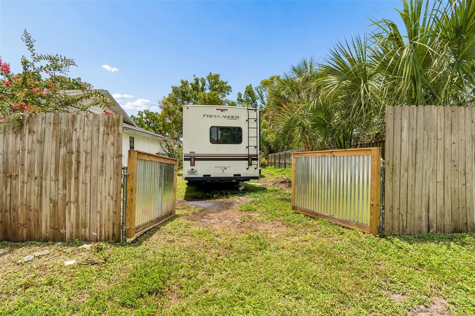 22408 SHORESIDE DR — photo 71
