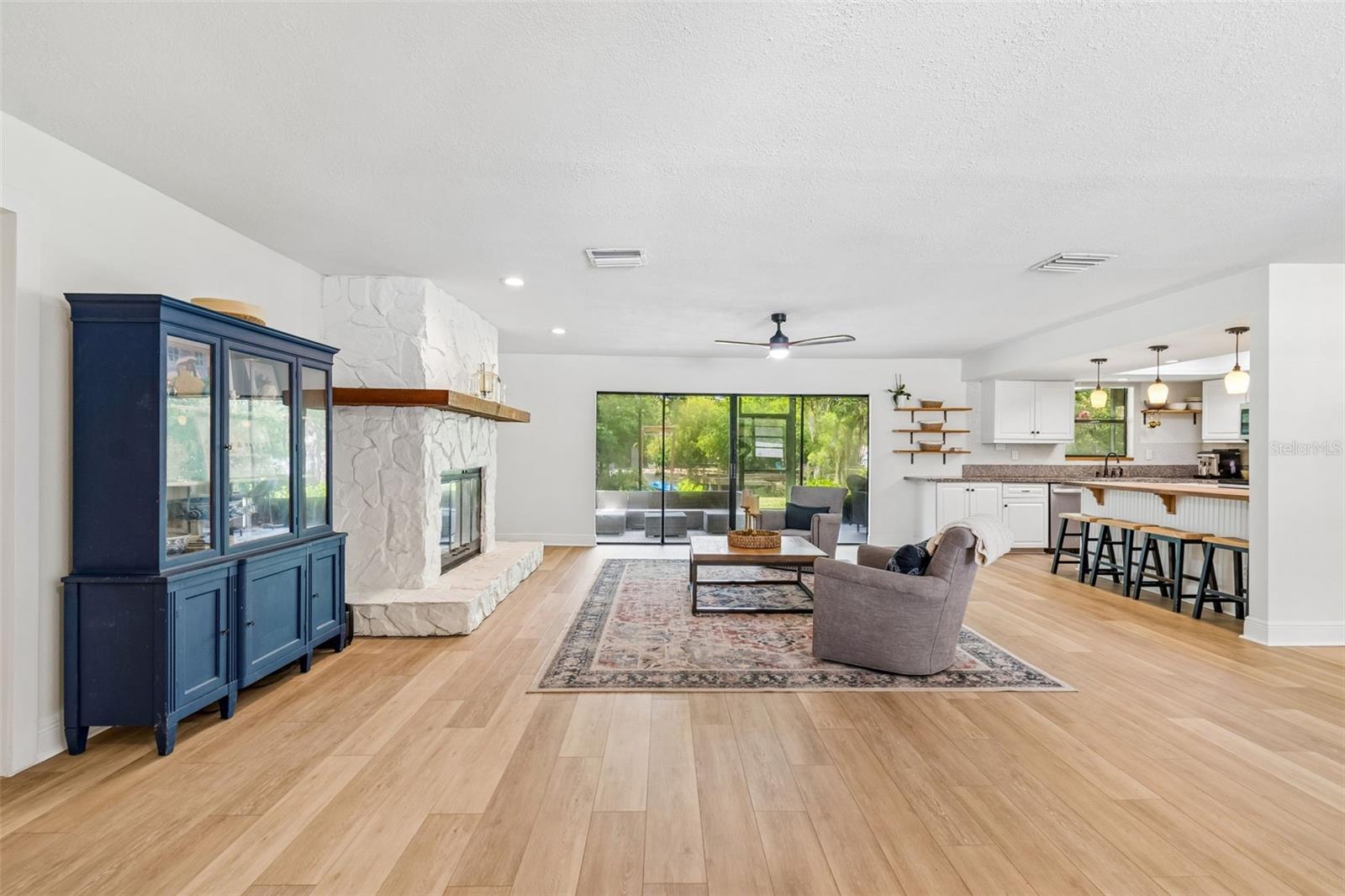 22408 SHORESIDE DR — photo 6