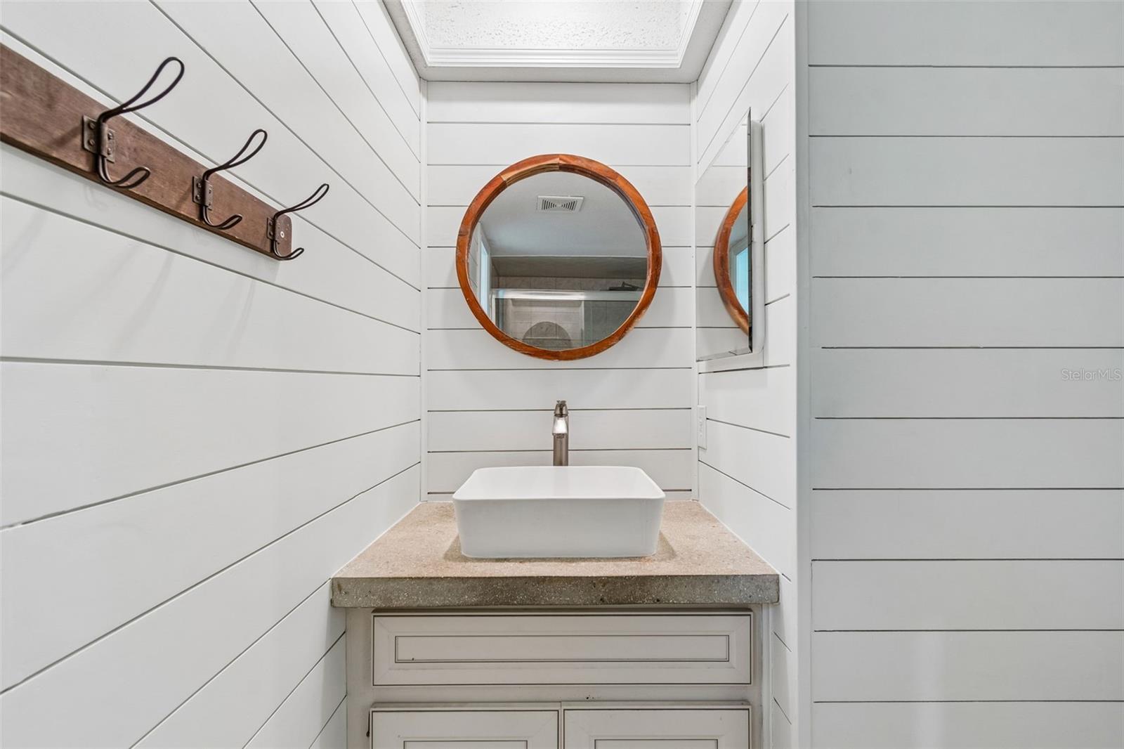 22408 SHORESIDE DR — photo 30