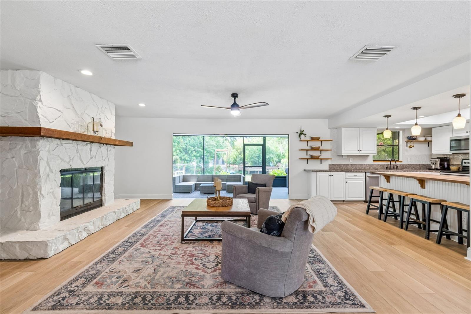 22408 SHORESIDE DR — photo 7