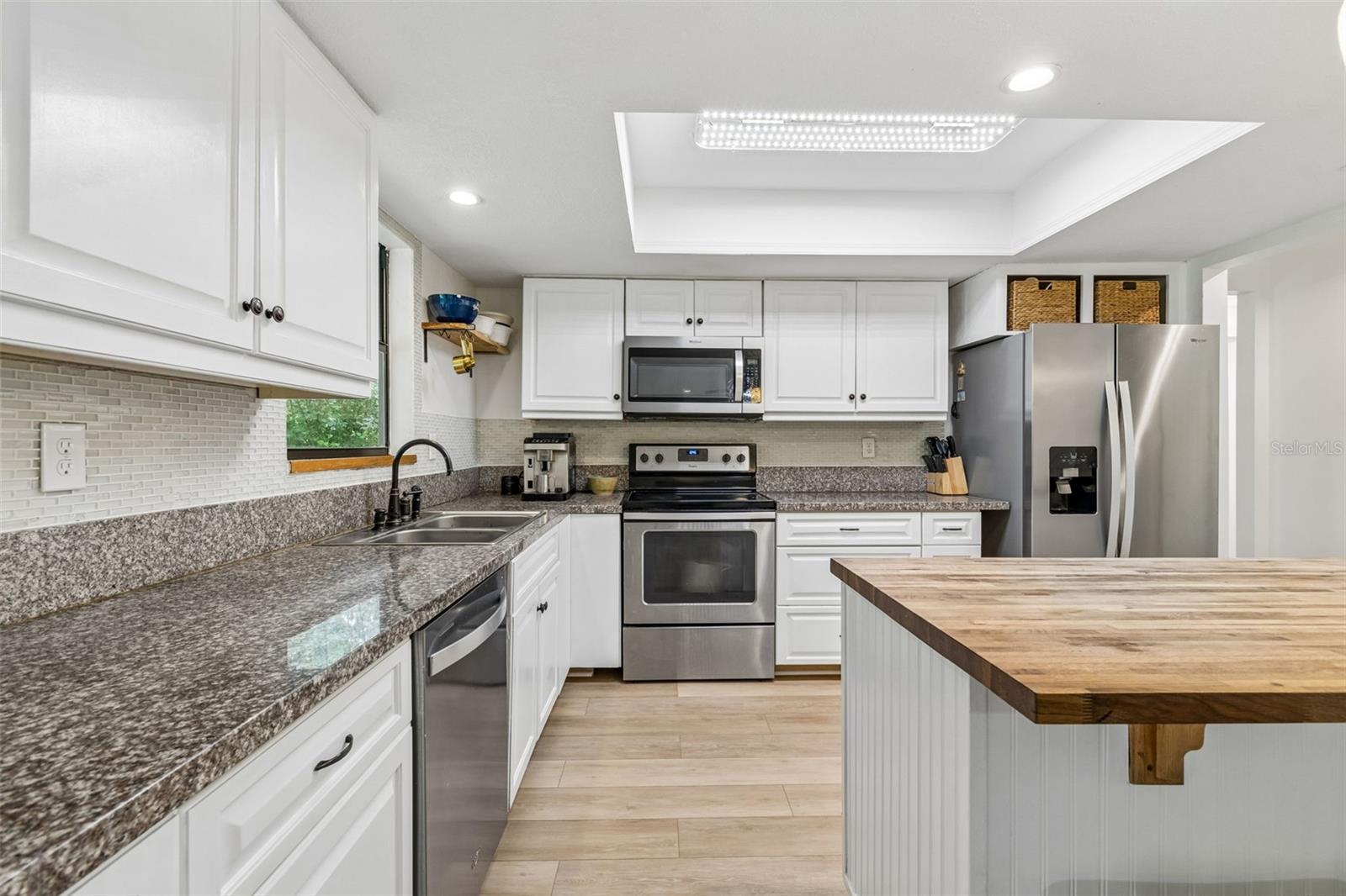 22408 SHORESIDE DR — photo 11