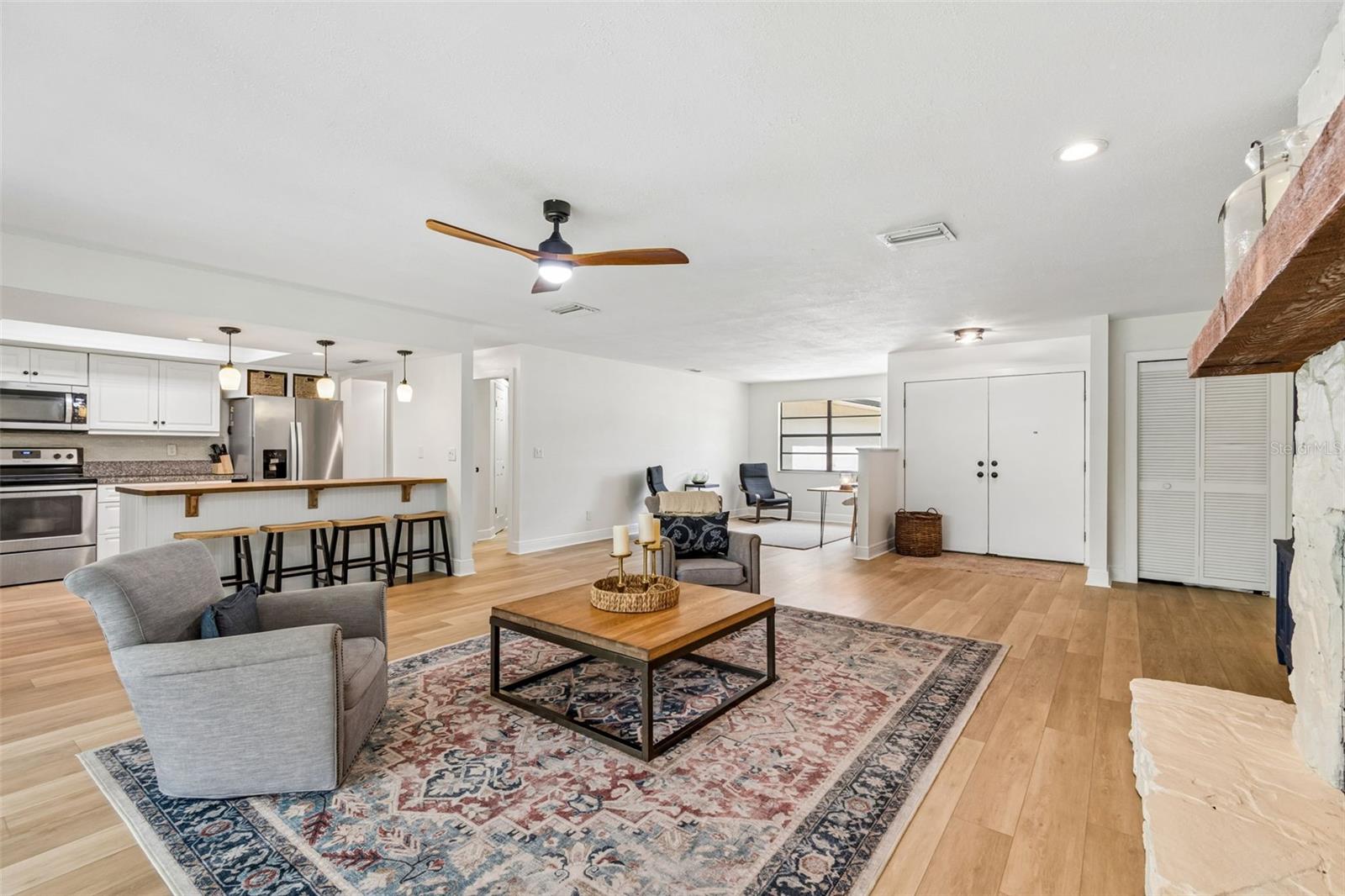 22408 SHORESIDE DR — photo 17
