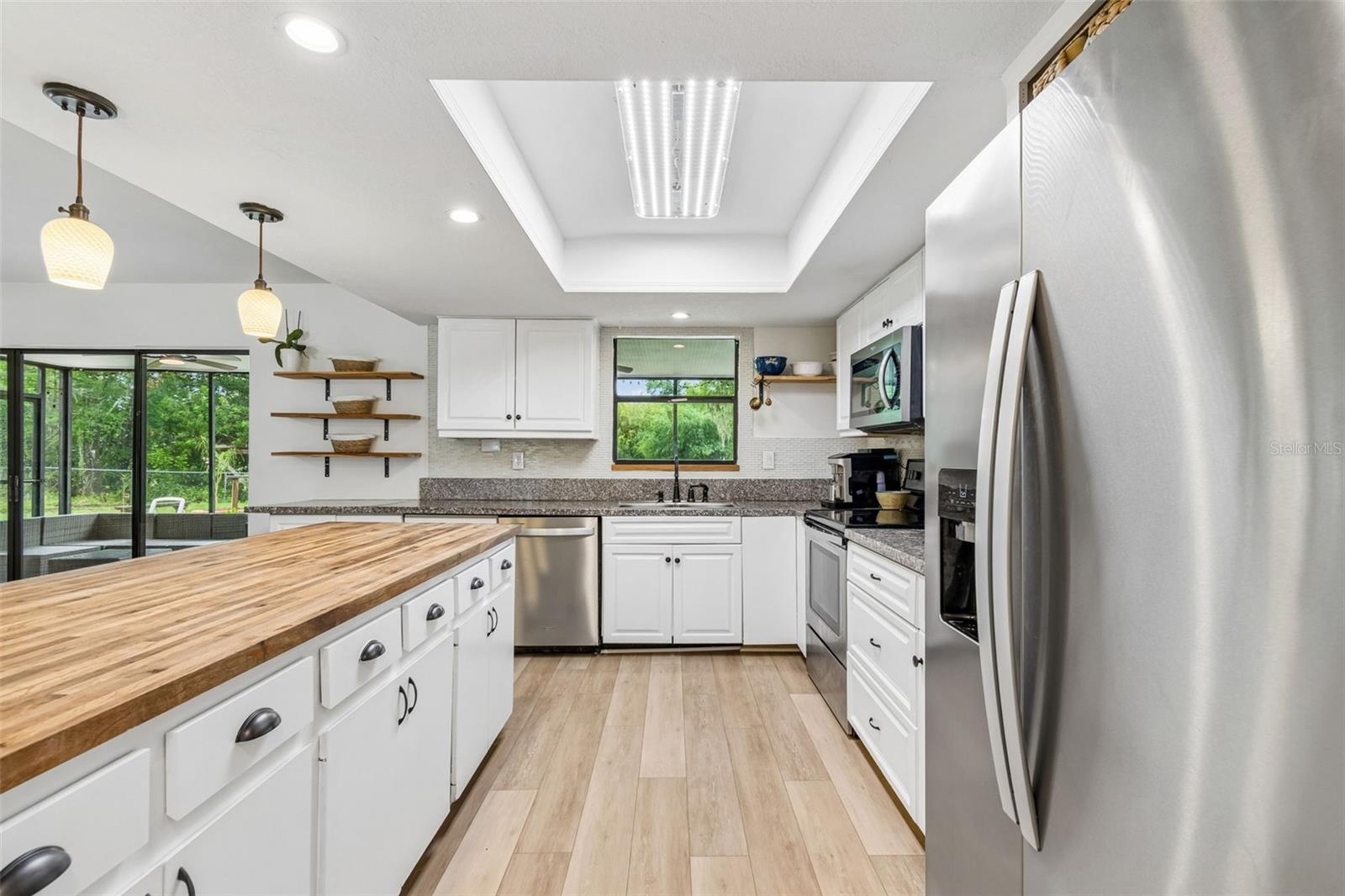 22408 SHORESIDE DR — photo 14