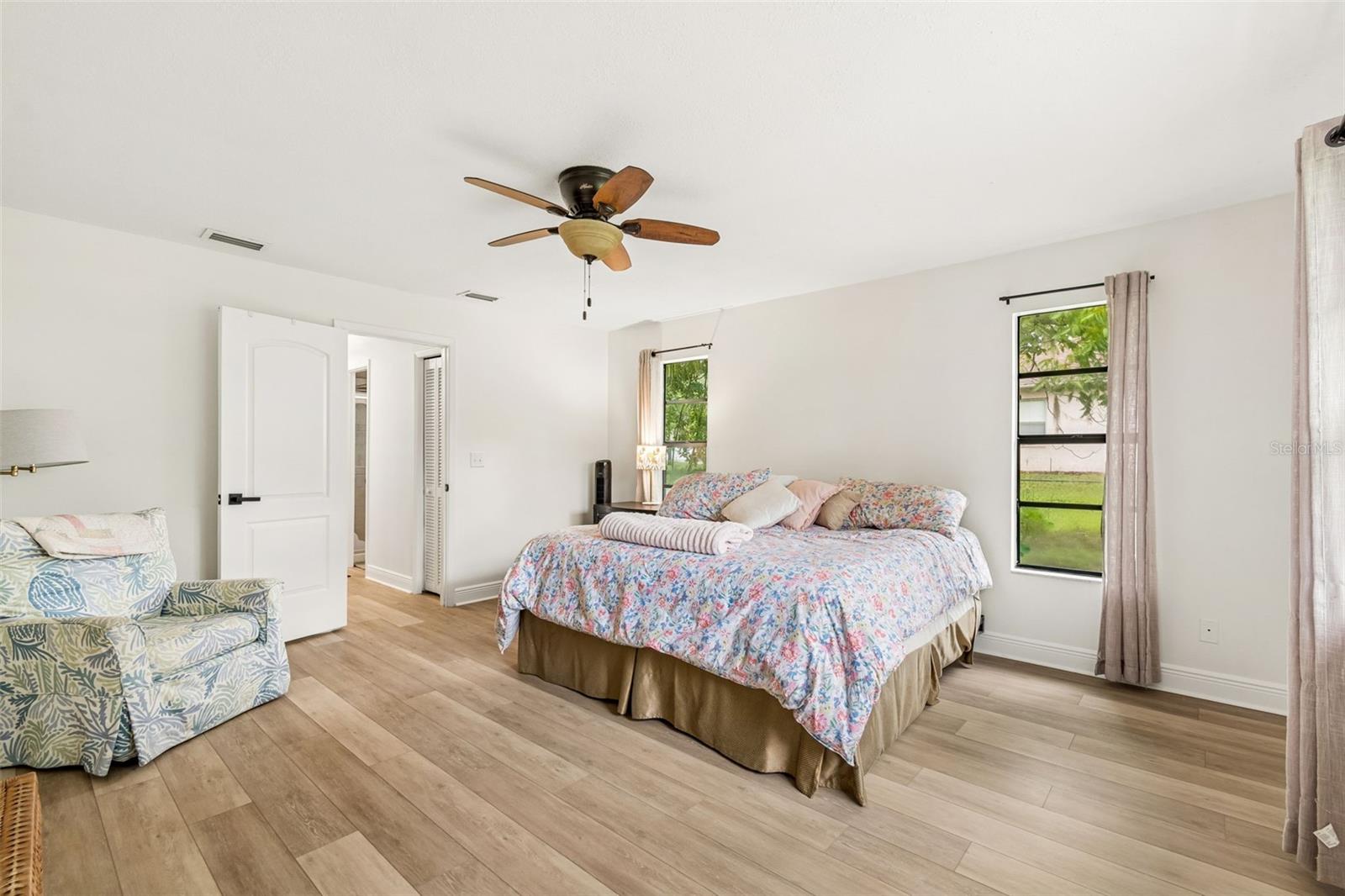 22408 SHORESIDE DR — photo 22