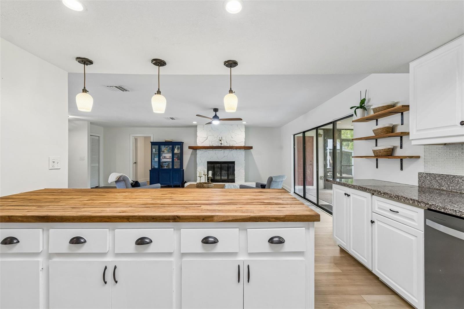 22408 SHORESIDE DR — photo 12