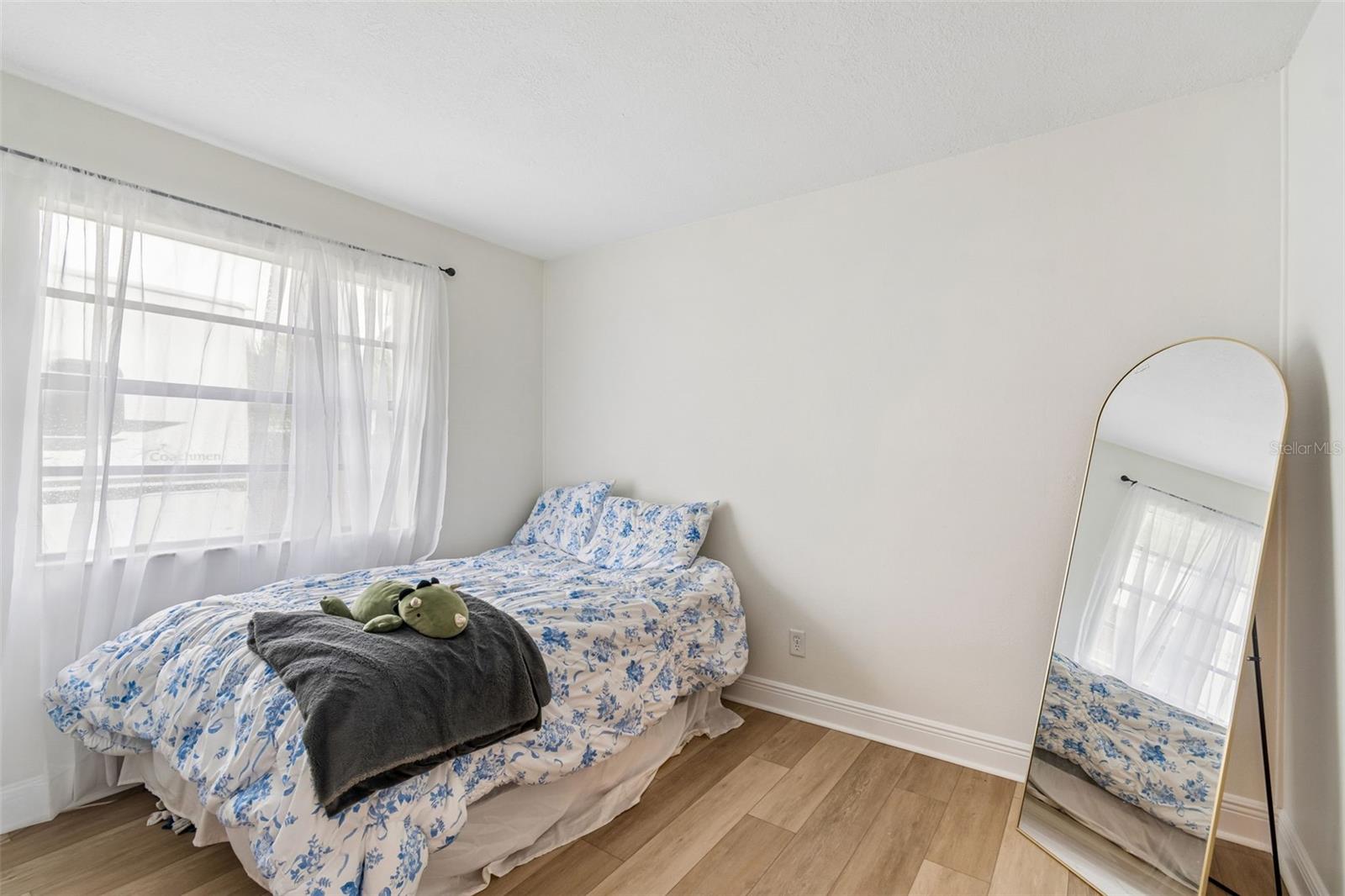 22408 SHORESIDE DR — photo 41