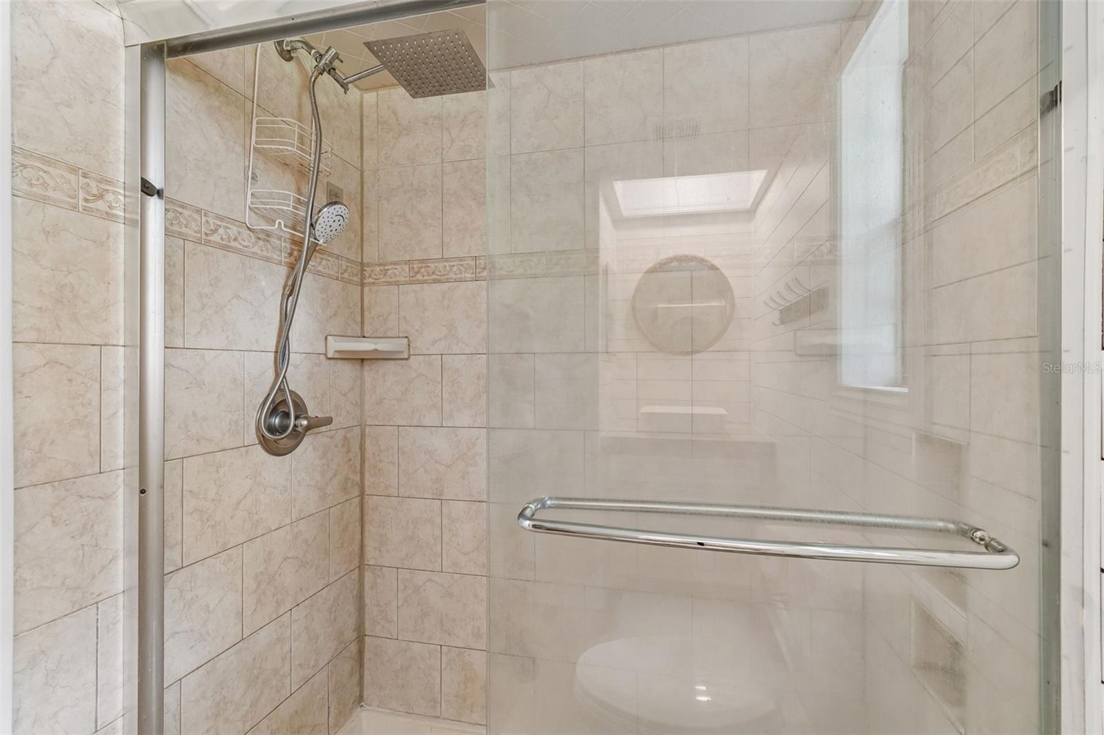 22408 SHORESIDE DR — photo 28