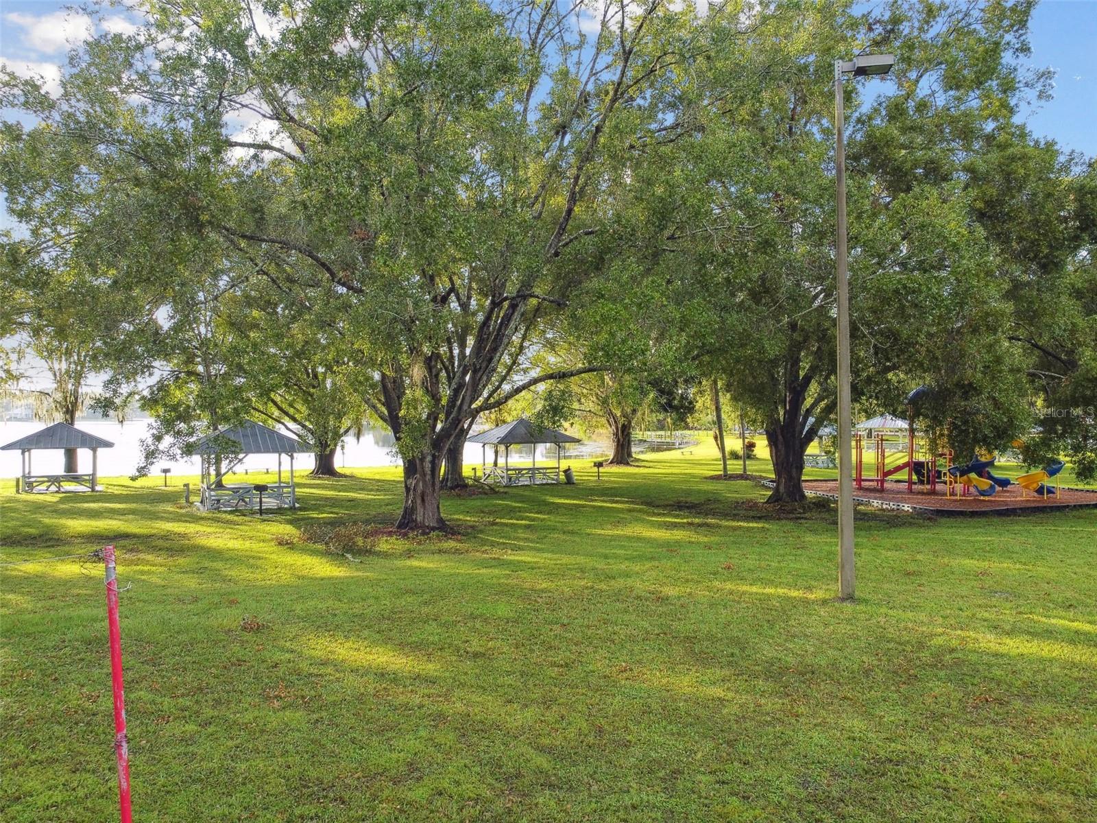22408 SHORESIDE DR — photo 83