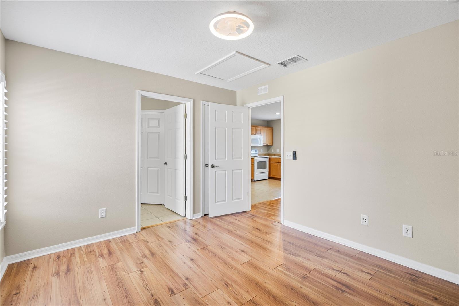 5906 BEACONPARK ST — photo 55