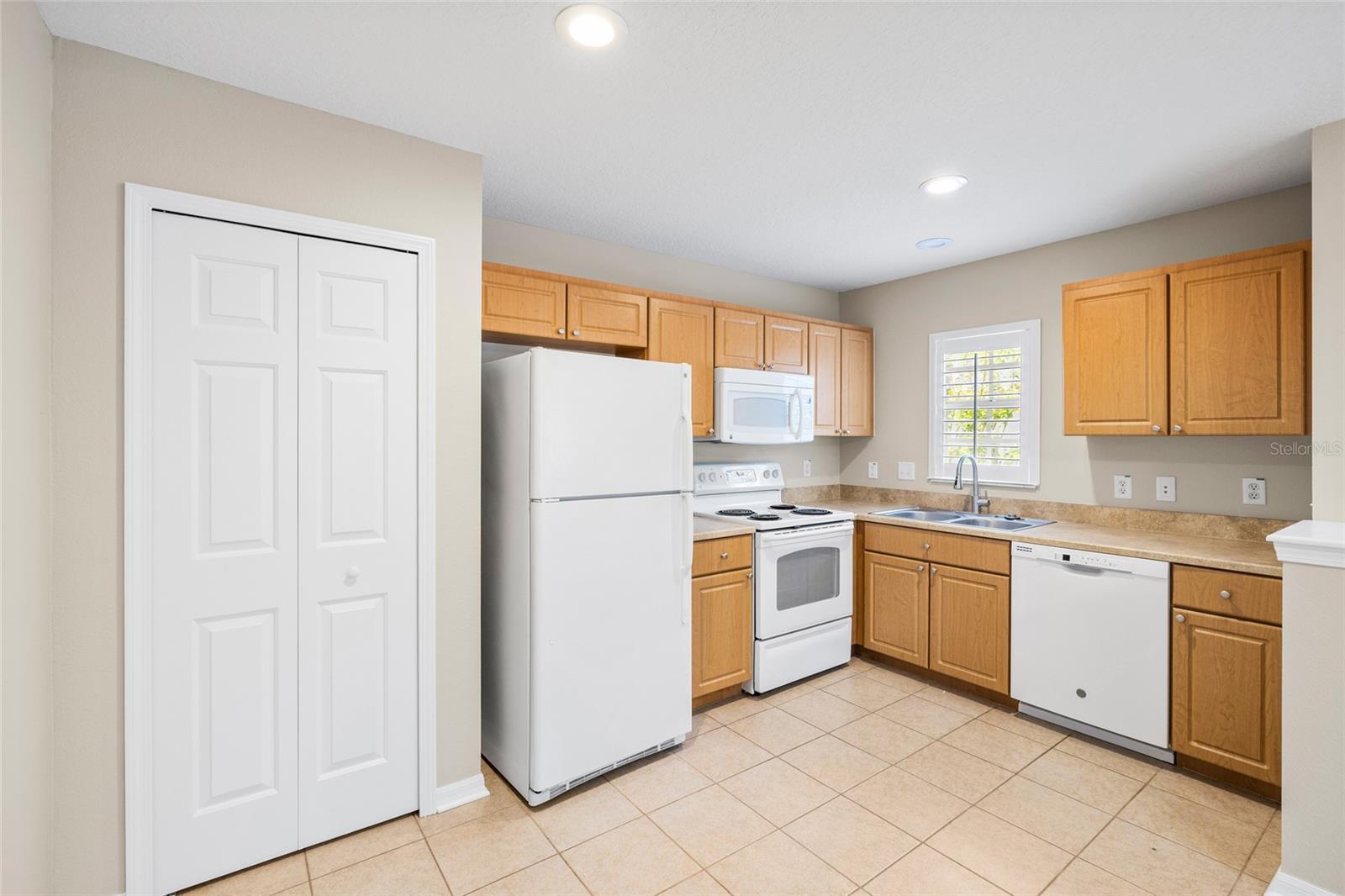 5906 BEACONPARK ST — photo 50
