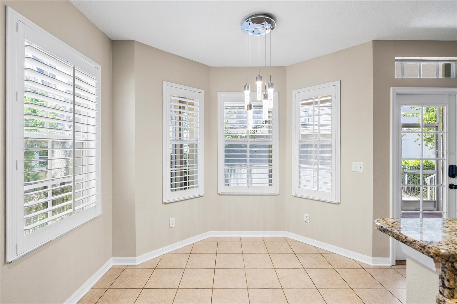 5906 BEACONPARK ST — photo 25