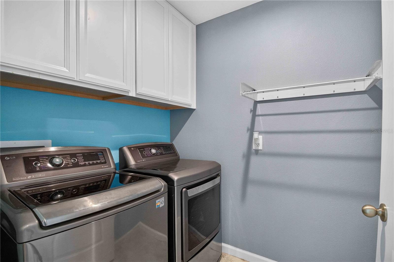 8715 SUNSHOWER PL — photo 23