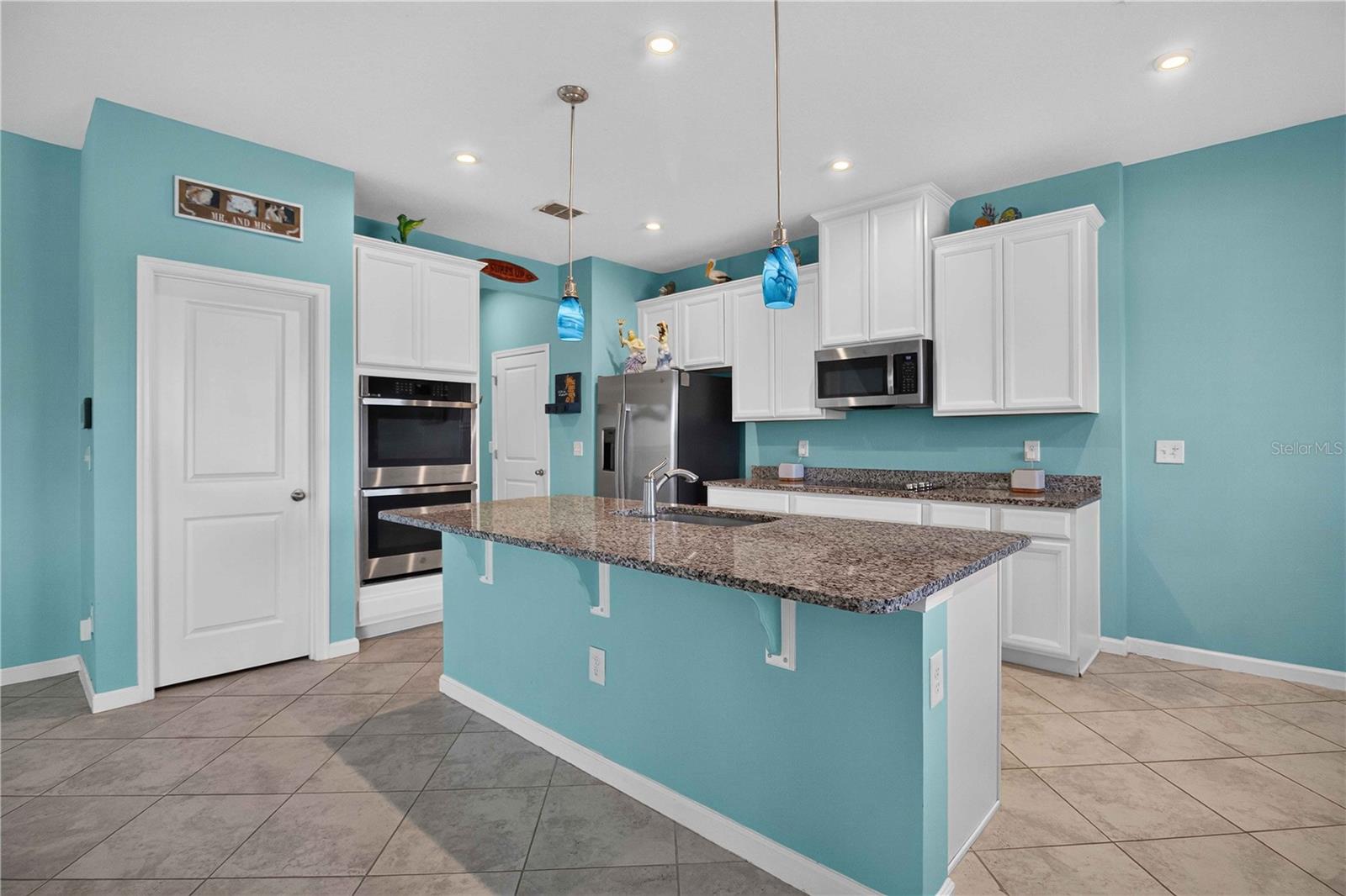 8715 SUNSHOWER PL — photo 11