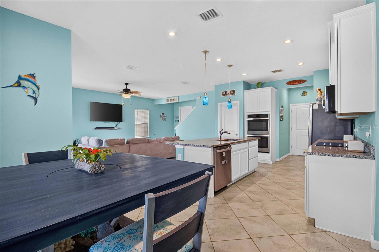 8715 SUNSHOWER PL — photo 15
