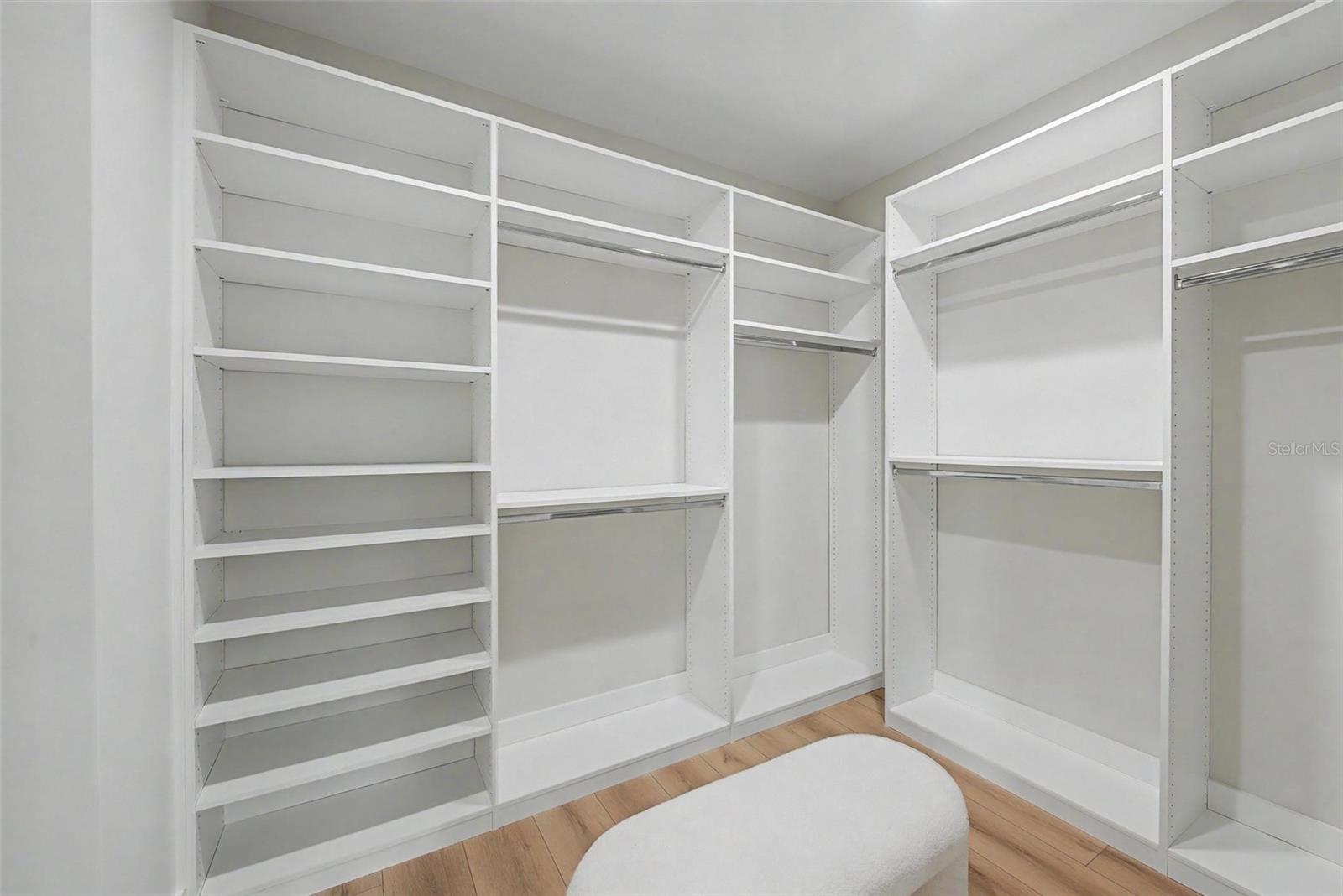 110 S ARRAWANA AVE #1 — photo 29
