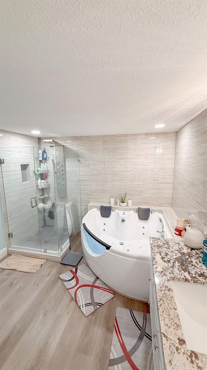 11001 N ARMENIA AVE — photo 18