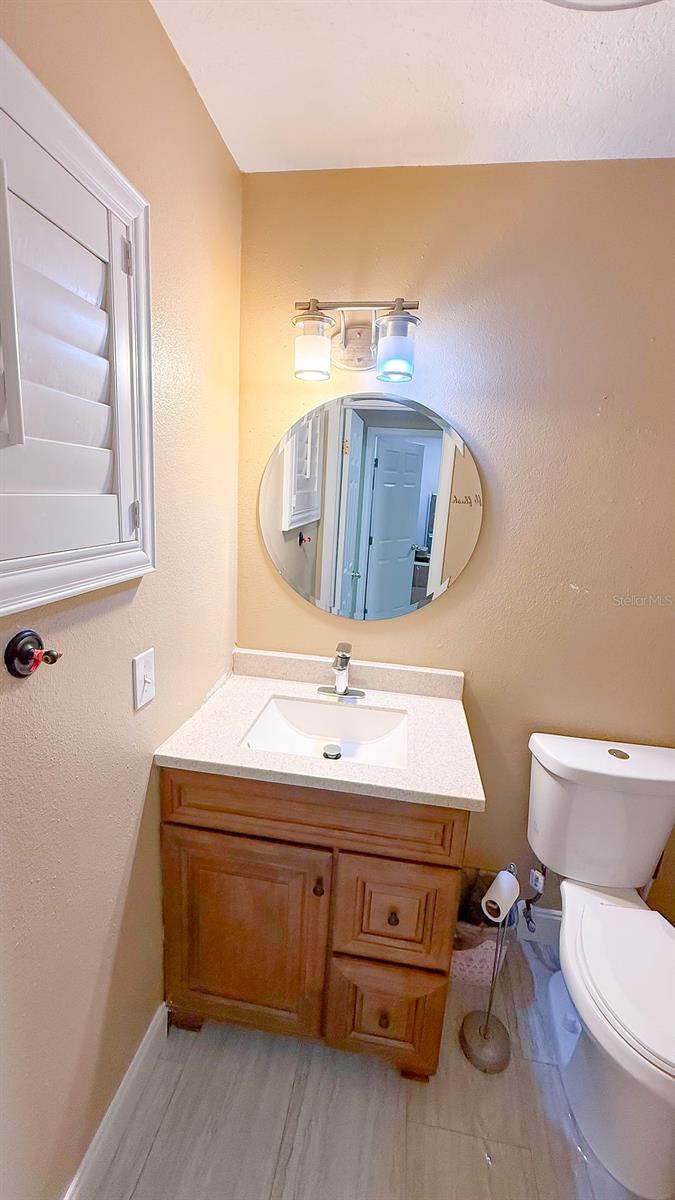 11001 N ARMENIA AVE — photo 25