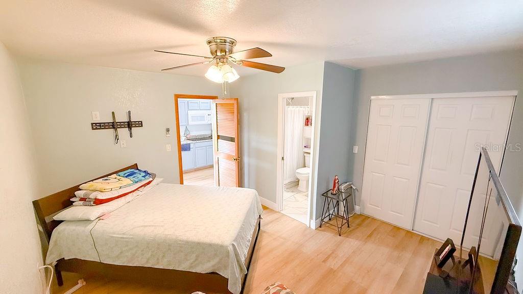 11001 N ARMENIA AVE — photo 42