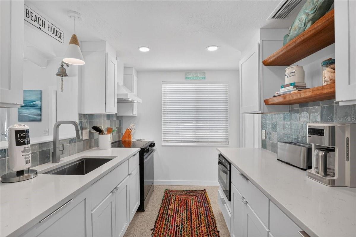 6203 HOLMES BLVD — photo 48