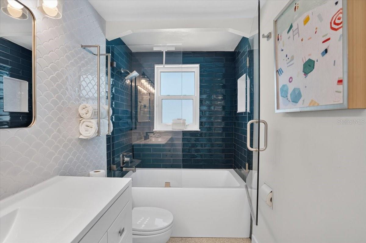 6203 HOLMES BLVD — photo 53