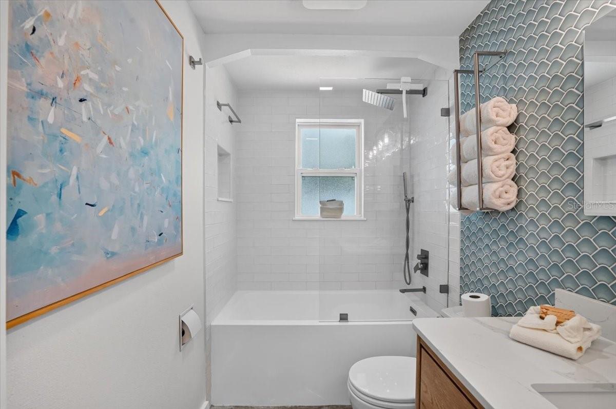 6203 HOLMES BLVD — photo 28