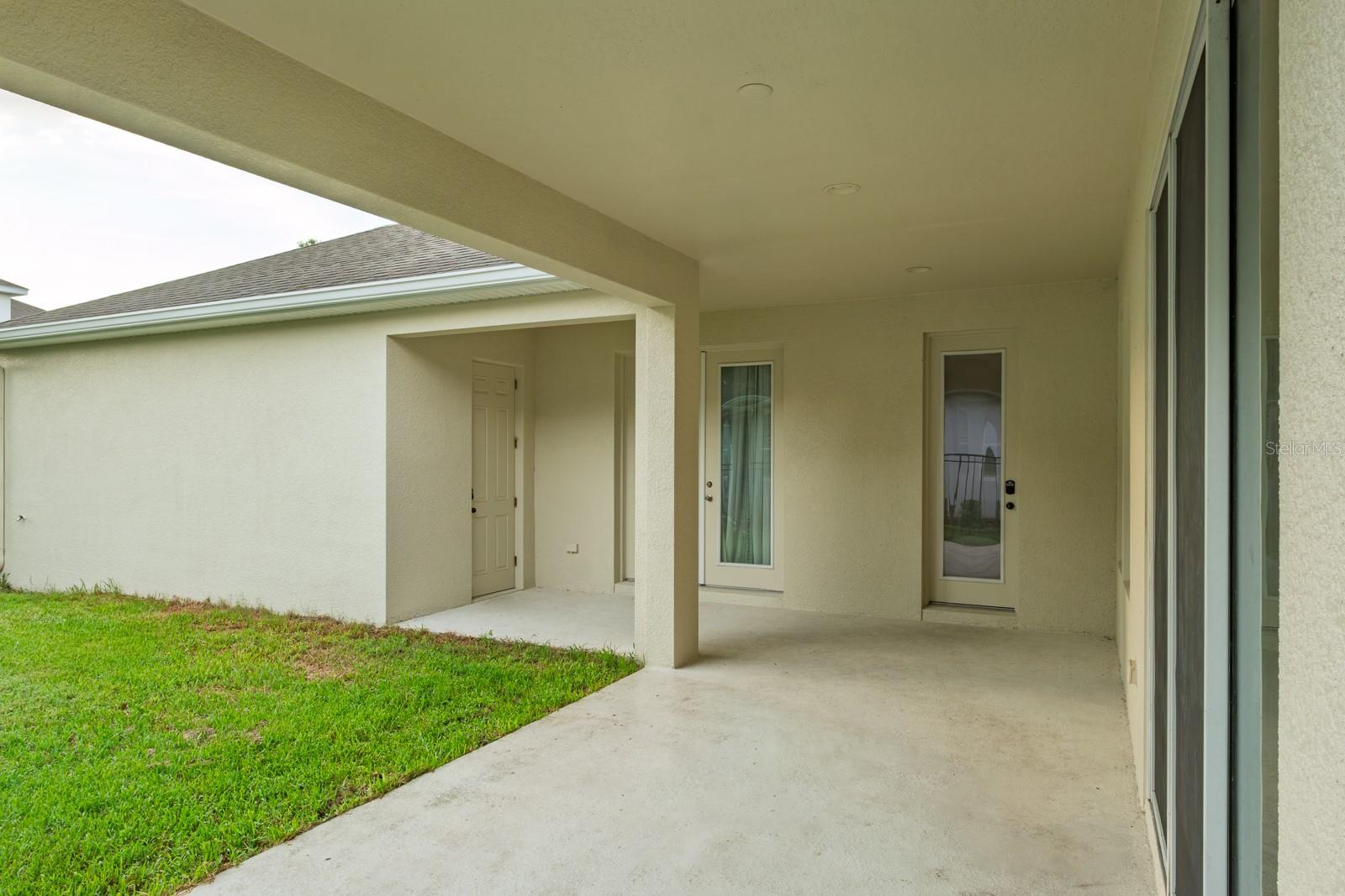7912 HAMPTON LAKE DR — photo 33