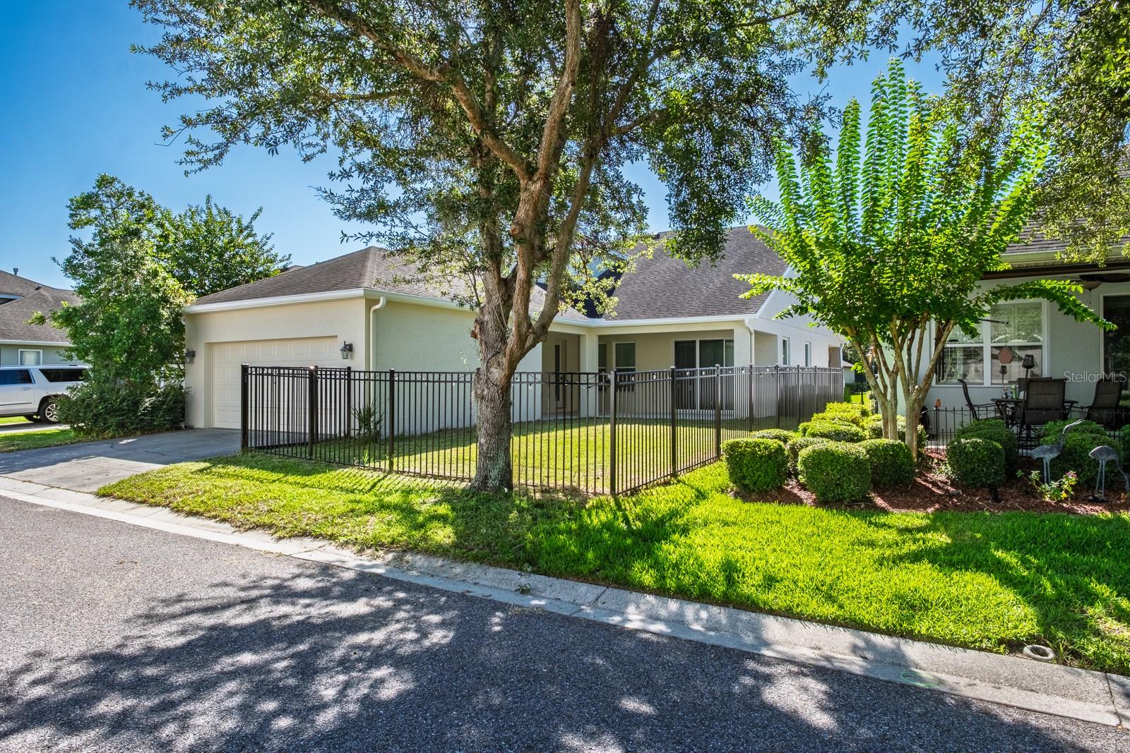 7912 HAMPTON LAKE DR — photo 28