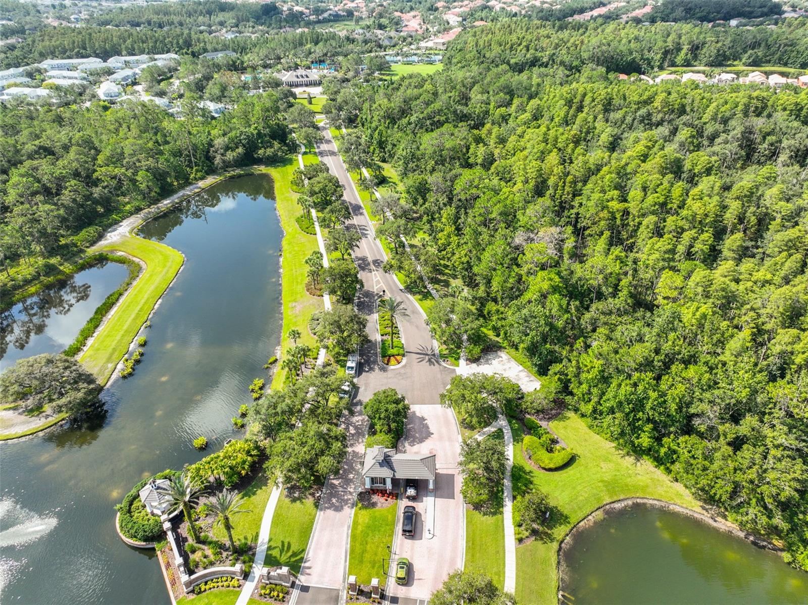 7912 HAMPTON LAKE DR — photo 37