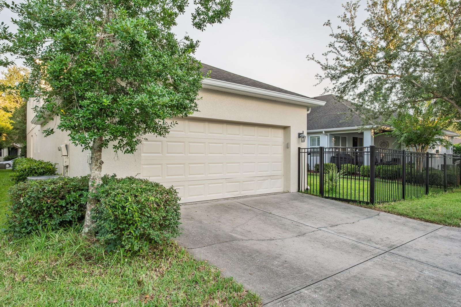 7912 HAMPTON LAKE DR — photo 29