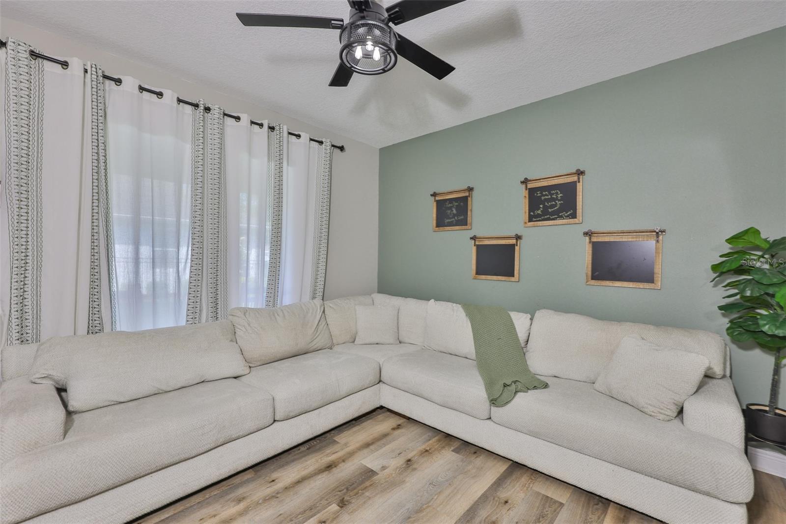 7912 HAMPTON LAKE DR — photo 15