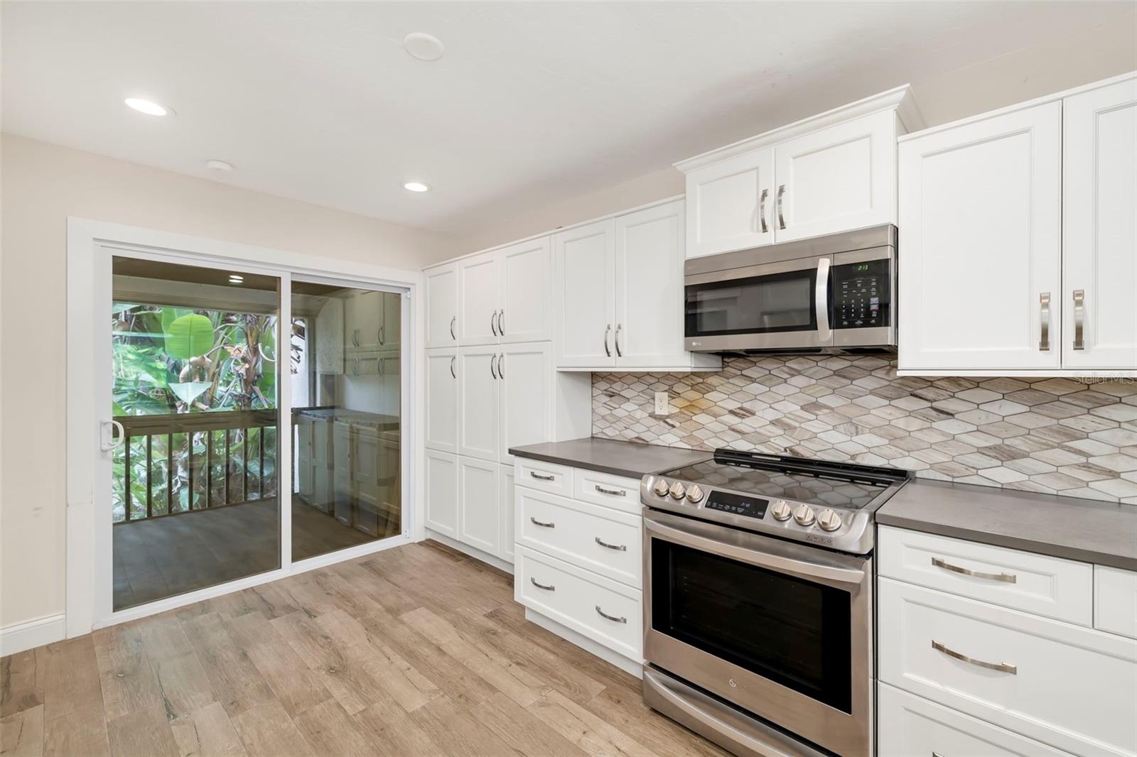 5182 LANCEWOOD DR #14 — photo 19
