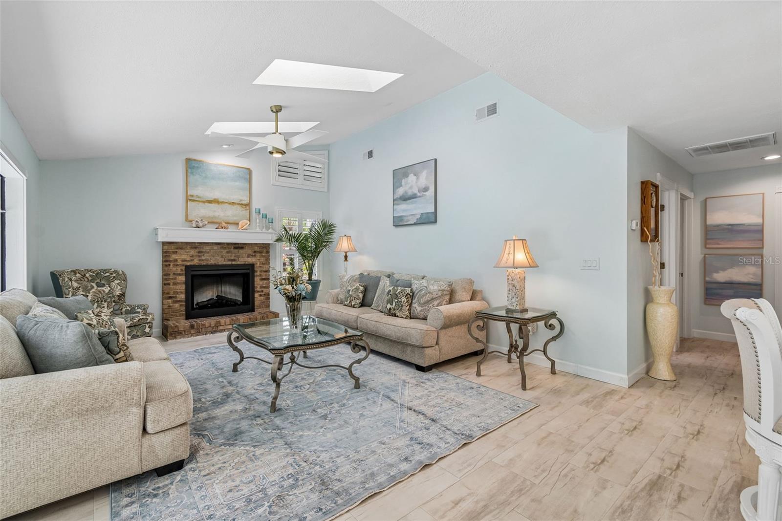 4627 TRAILS DR — photo 17