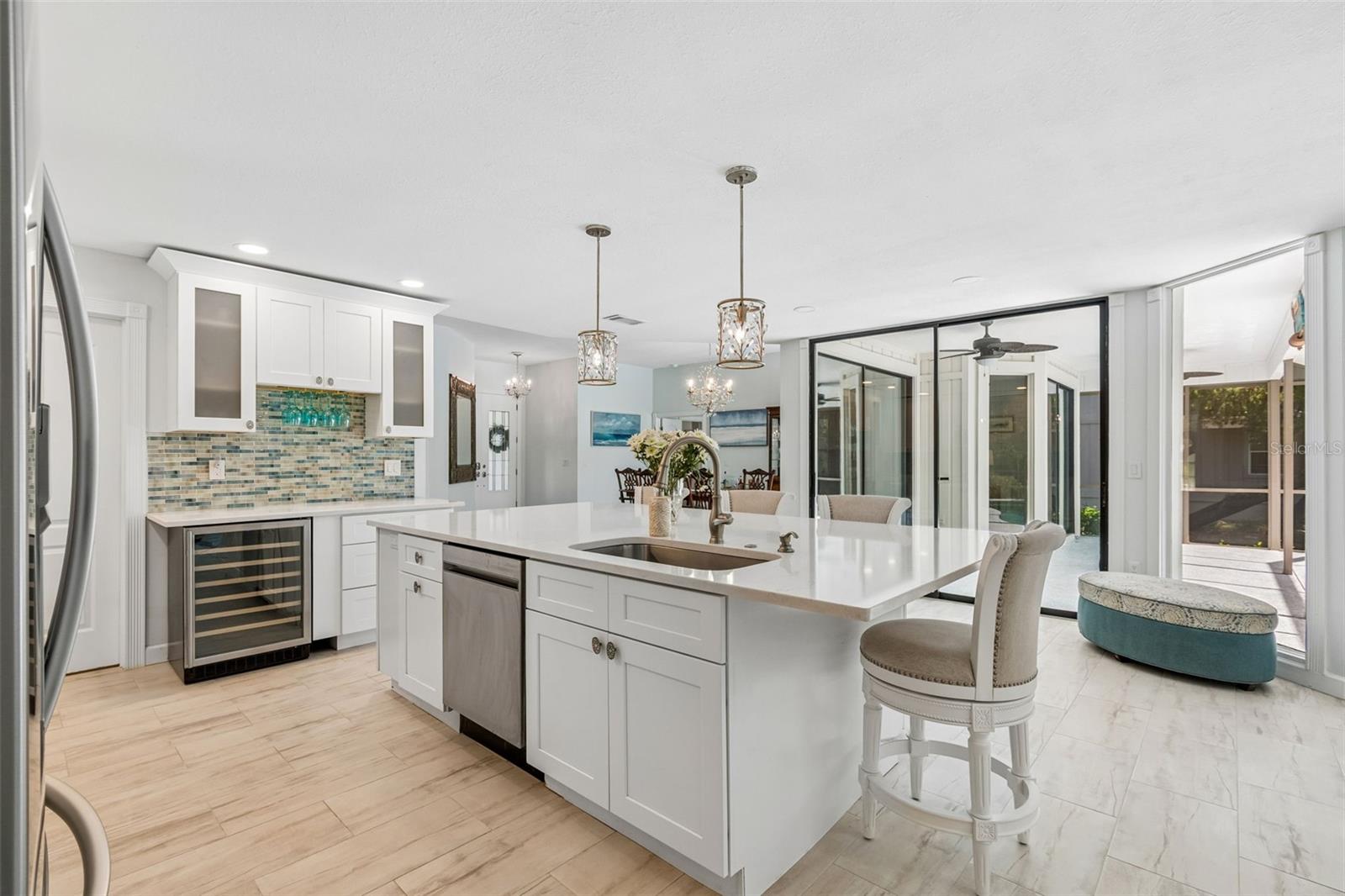 4627 TRAILS DR — photo 3