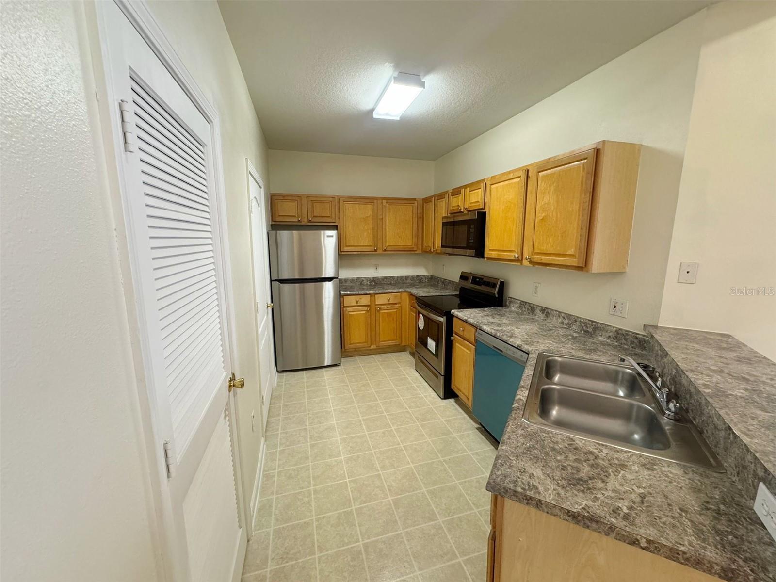 10412 VILLA VIEW CIR #10412 — photo 13