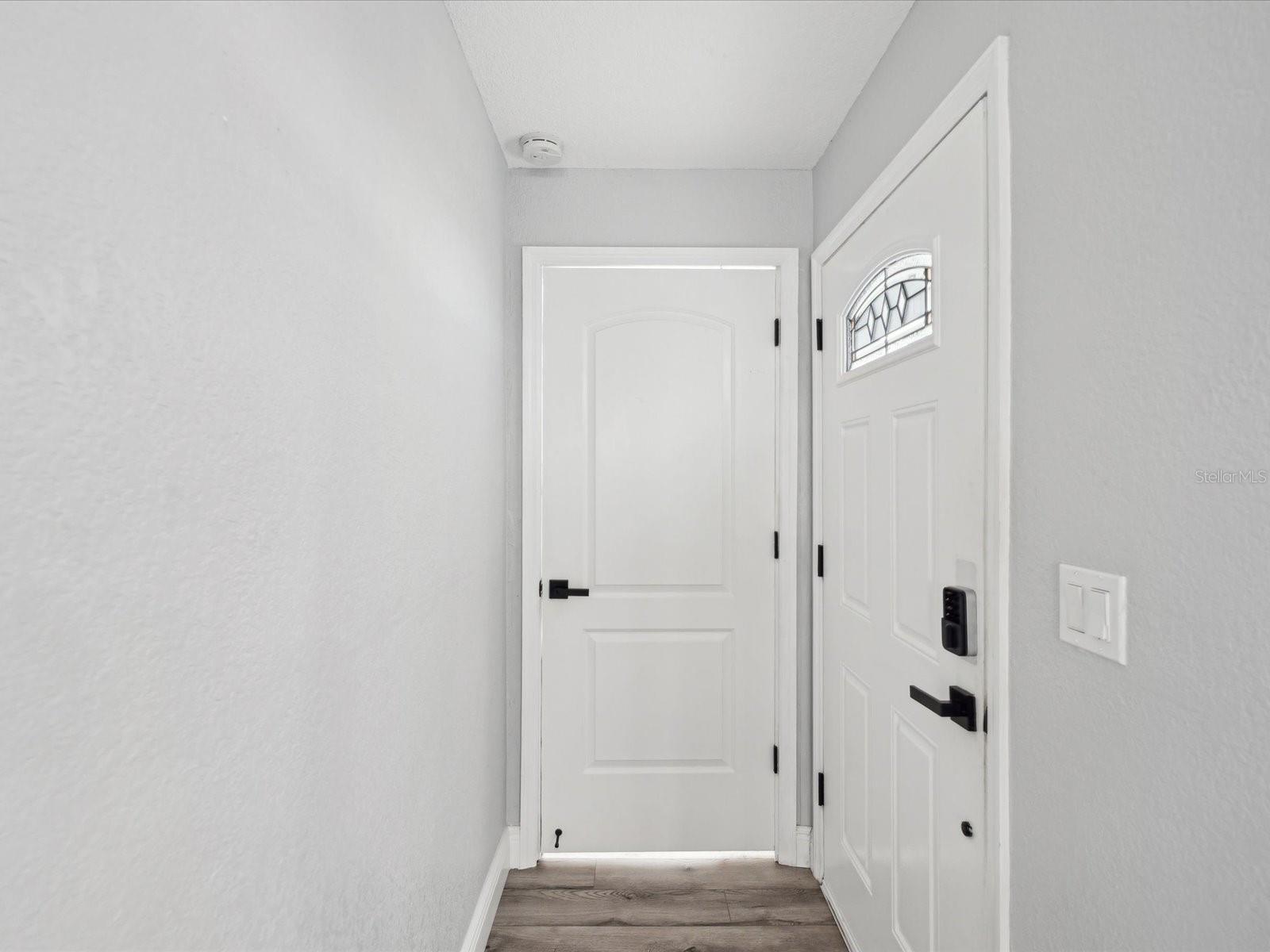 10264 OAKHURST RD — photo 33
