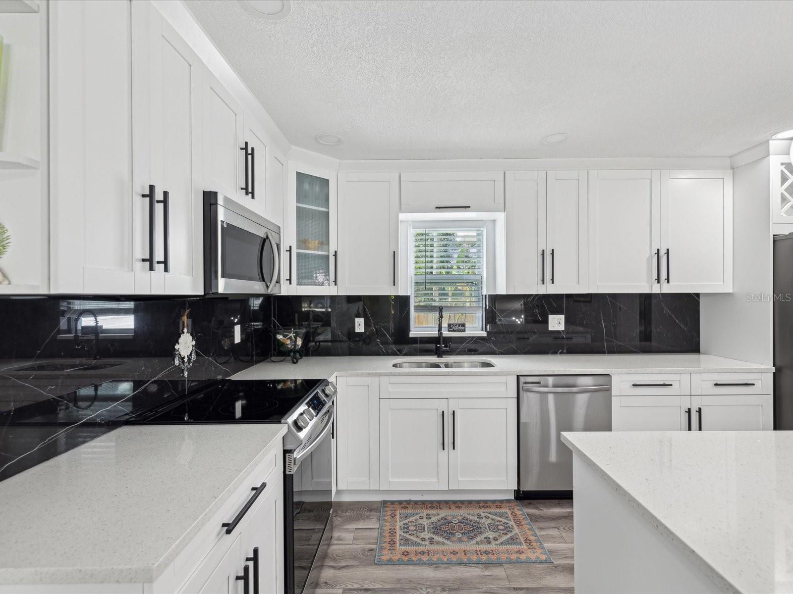 10264 OAKHURST RD — photo 9
