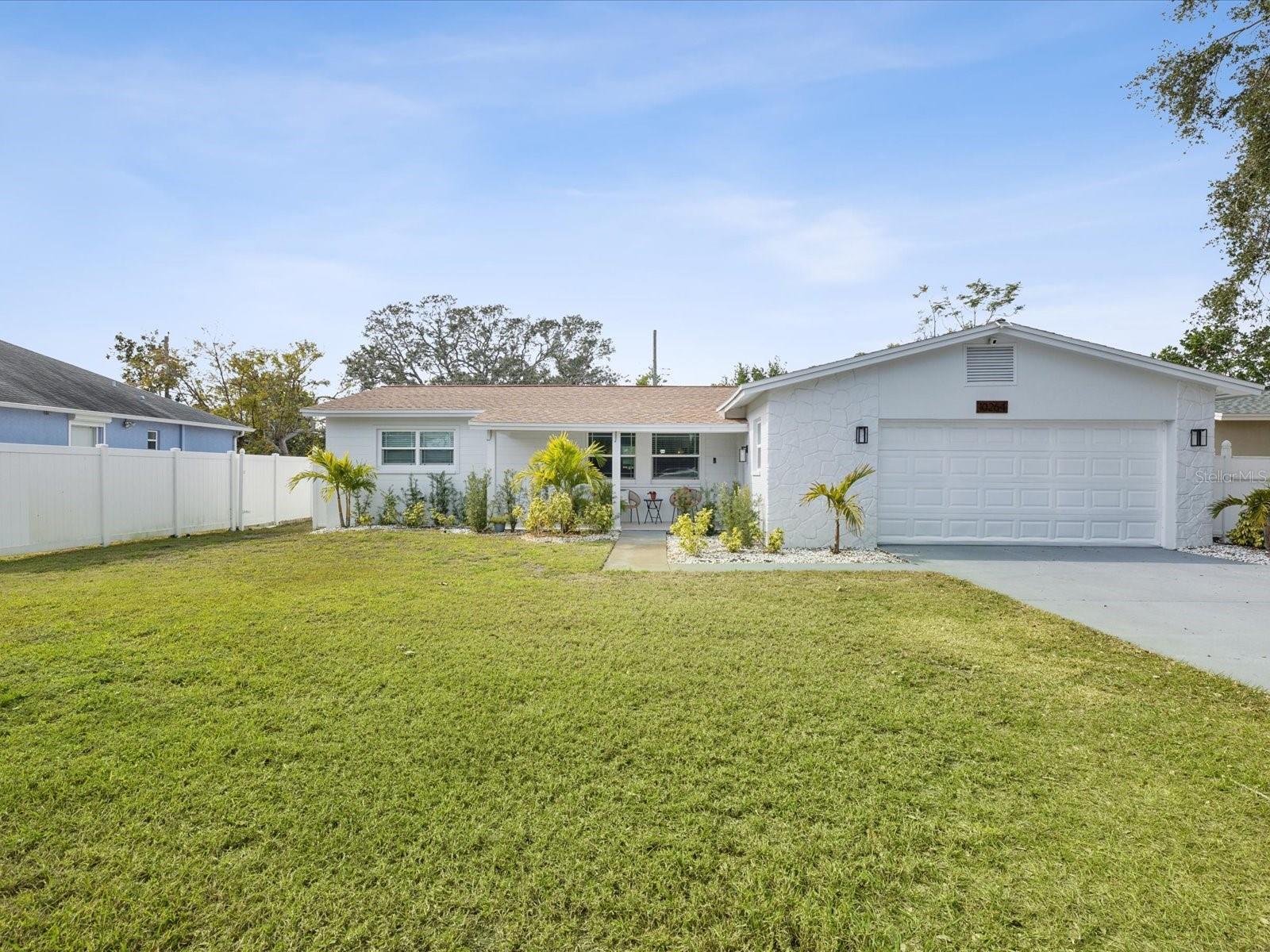 10264 OAKHURST RD — photo 37
