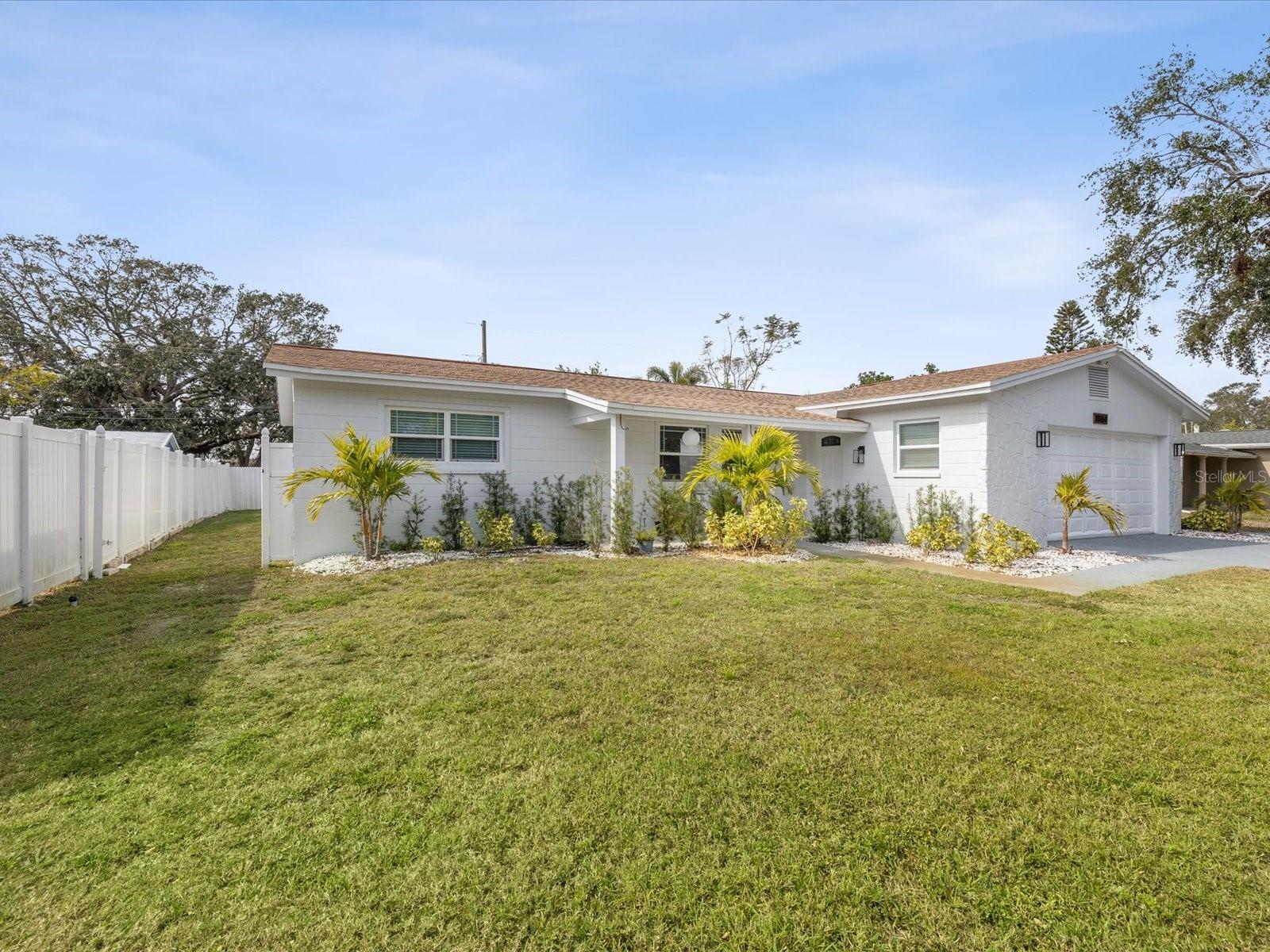 10264 OAKHURST RD — photo 38