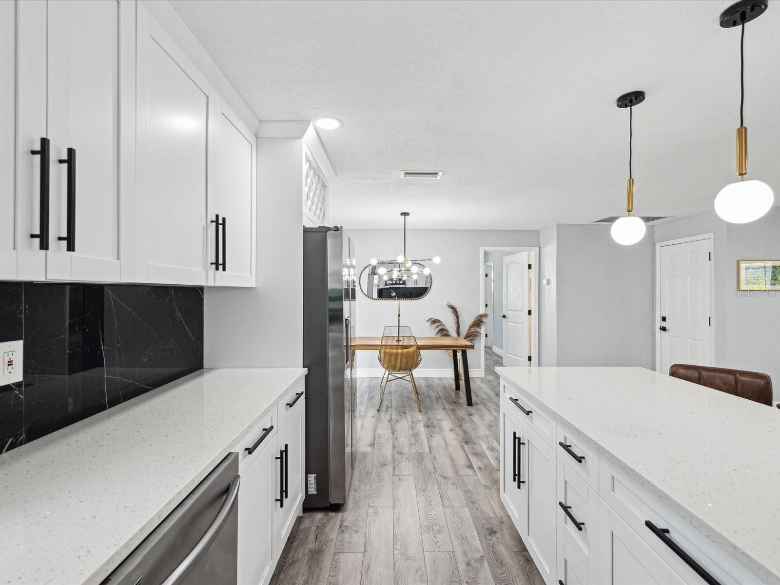 10264 OAKHURST RD — photo 11